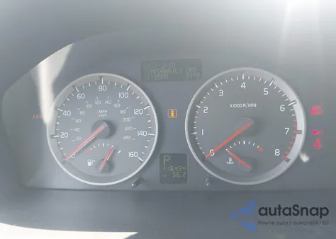 2005 Volvo V50 T5/T5 A/T5 Awd z USA, uszkodzony, nr VIN YV1MJ682552076956